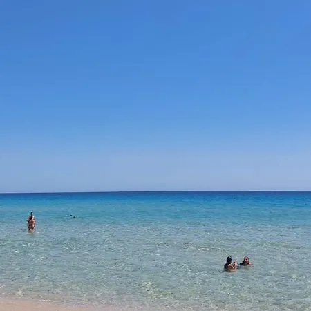 Casa Evelyn Capo Blu